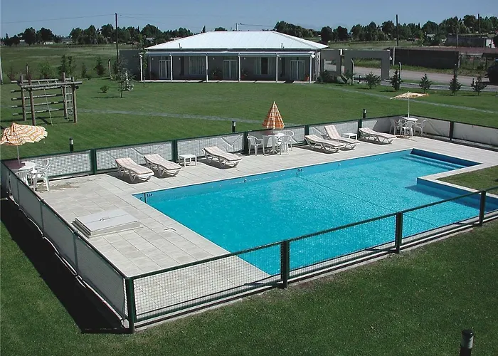 Elegance Hotel