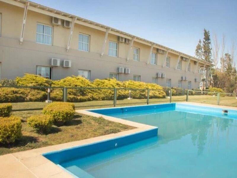 Elegance Hotel