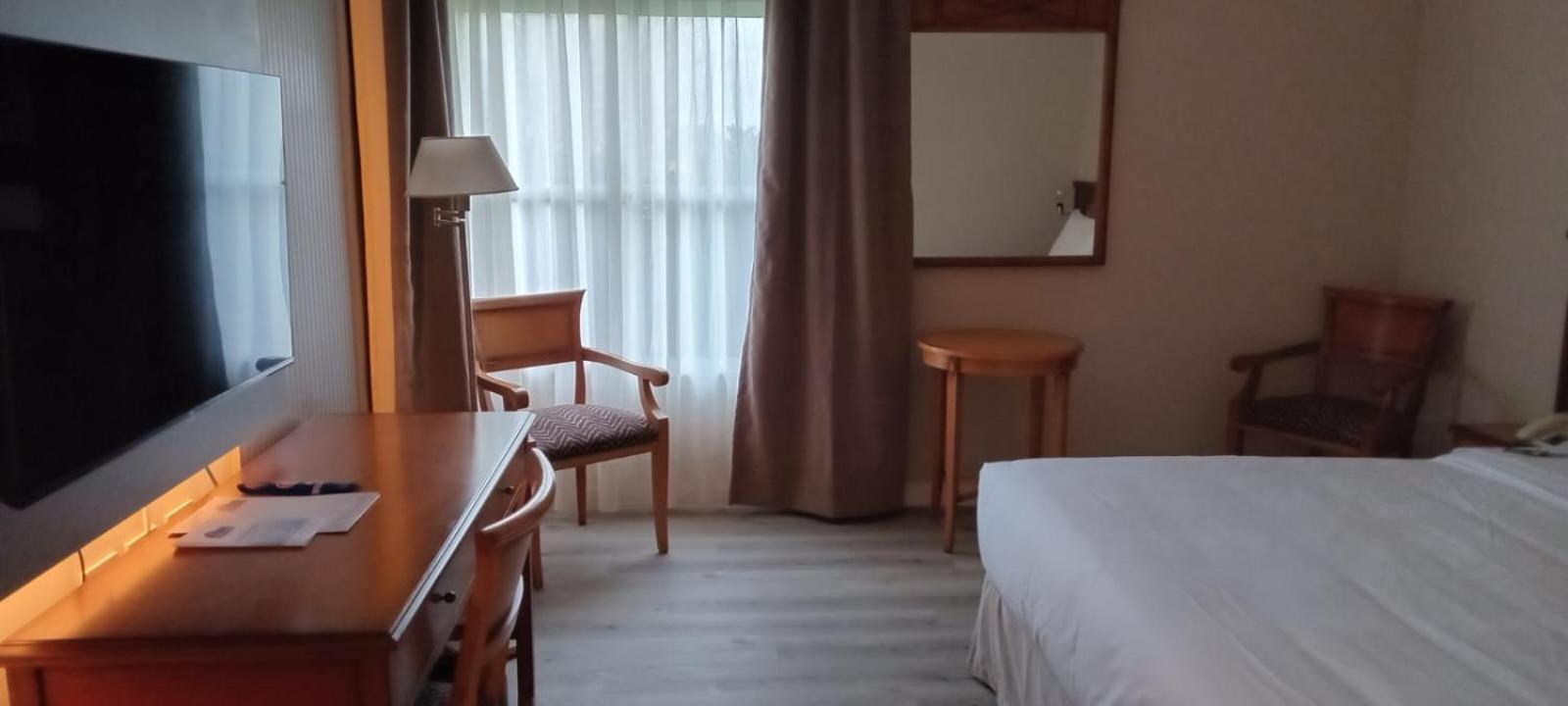 Elegance 4*